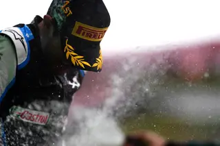 Da Hungria, com caos: Esteban Ocon ganha a sua primeira corrida na Fórmula 1