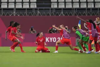 Canadá vence EUA 20 anos depois e alcança final do torneio olímpico de futebol feminino