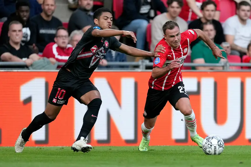 Tribuna Expresso Grandes Jogos A Atencao Do Benfica Psv Vence Midtjylland E Vai Ganhando Forma Como Adversario No Play Off Da Liga Dos Campeoes