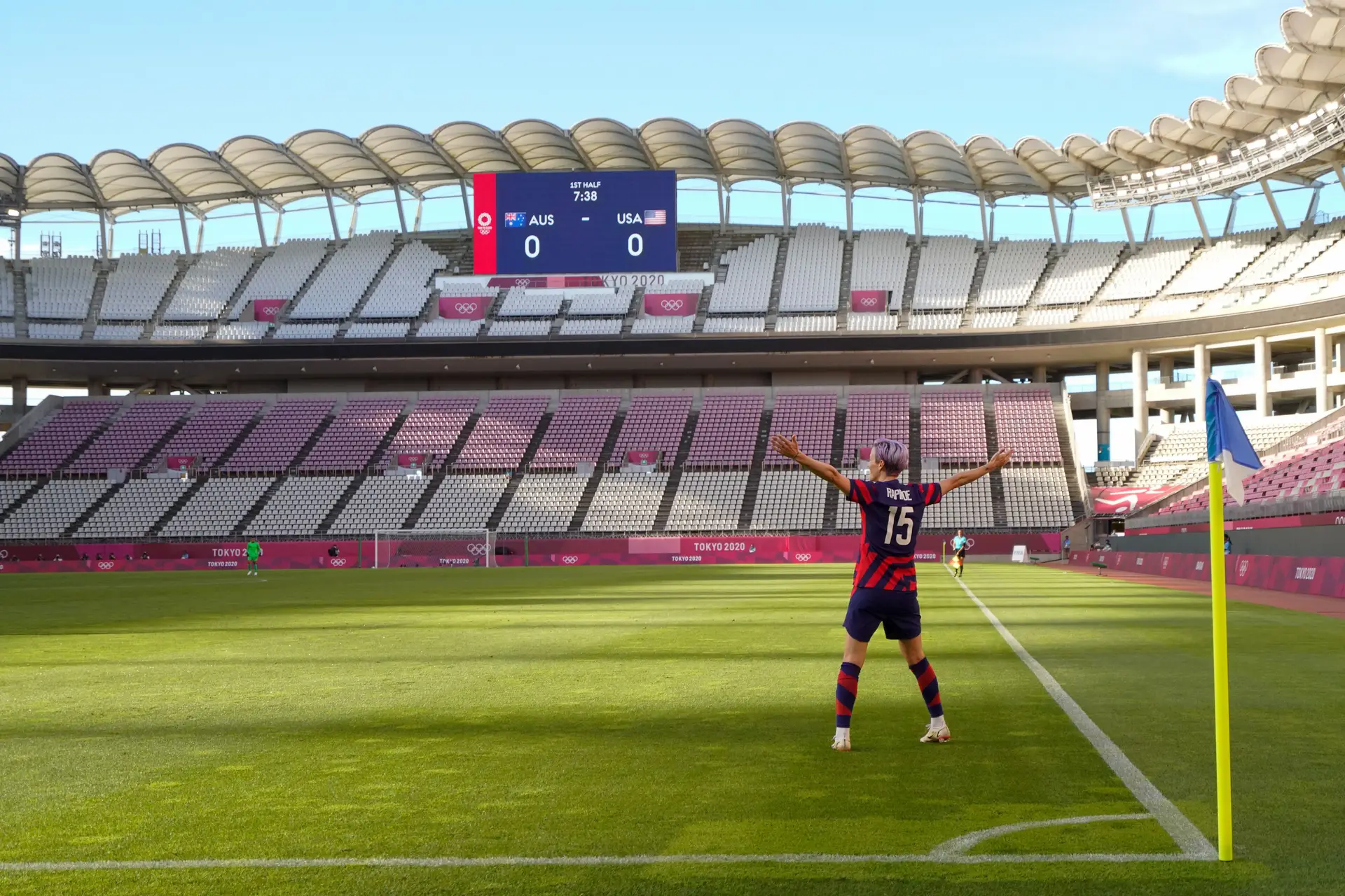 Se foi a despedida, então fica para a história: Megan Rapinoe marcou um golo olímpico pela 2.ª vez em Jogos. E os EUA levaram o bronze