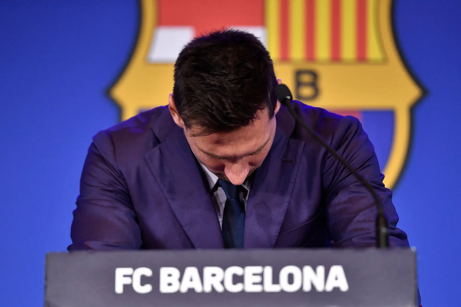 Advogado de sócios do Barcelona quer impedir Messi de ir para o PSG devido aos “piores níveis de fair-play financeiro” do clube francês