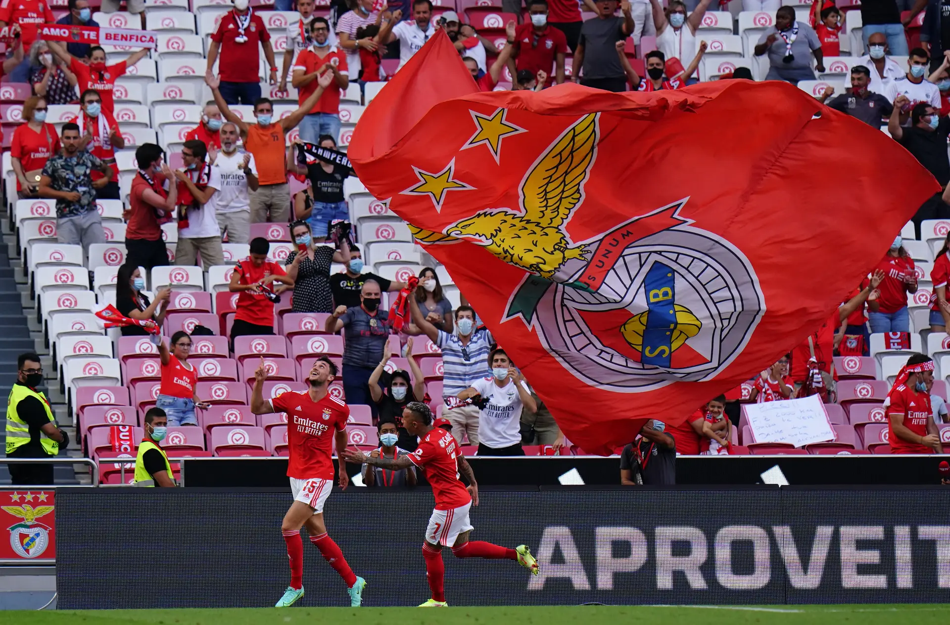 Oficial: órgãos sociais do Benfica demitem-se e há eleições a 9 de outubro