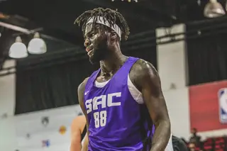 “Fiquei impressionado”. “Adorei vê-lo na NBA”. Dos EUA chegam elogios a Neemias, mas também o aviso: “Isto é uma maratona, não um sprint”