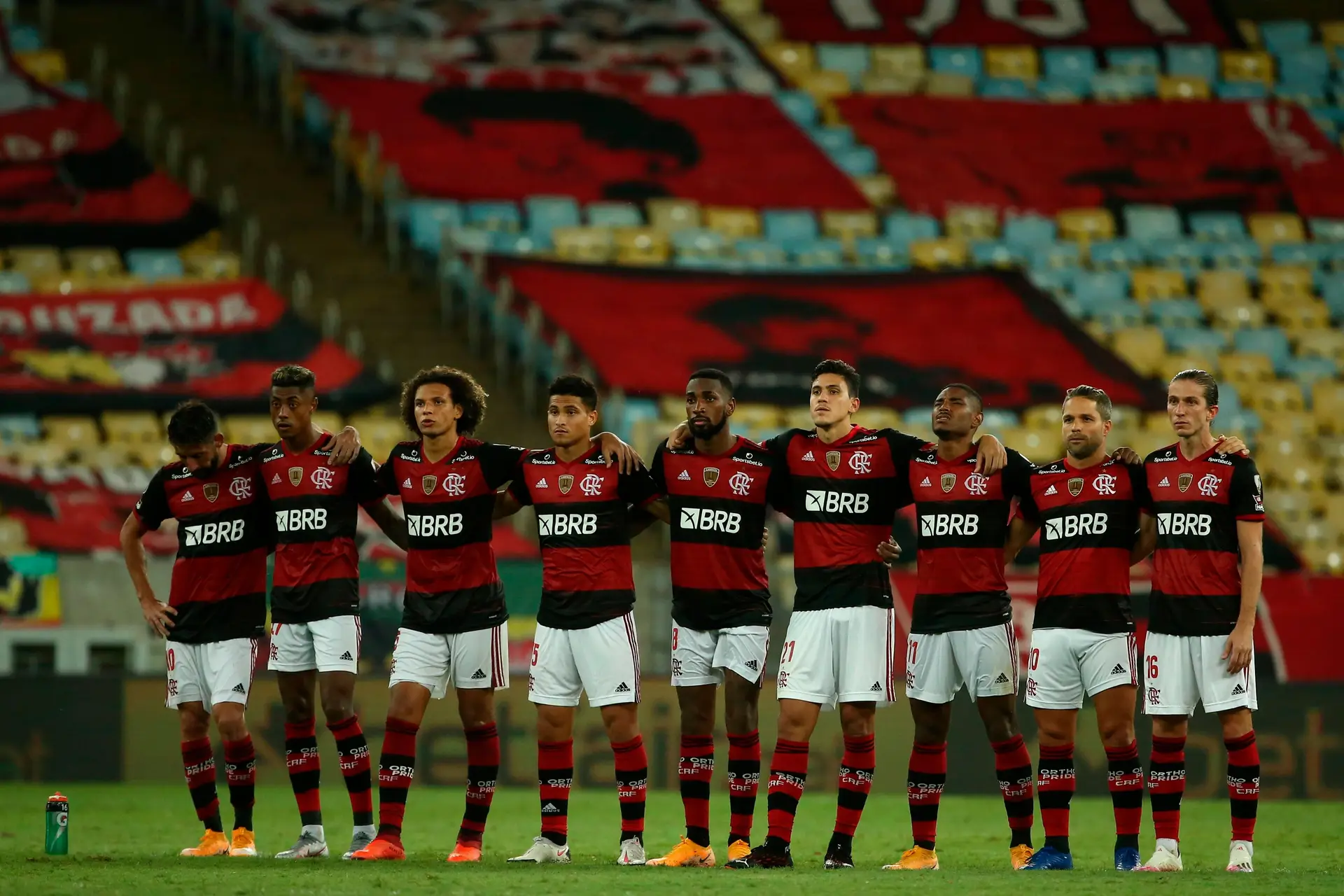 Flamengo quer assumir controlo do Tondela e chegar à Liga dos Campeões em sete anos