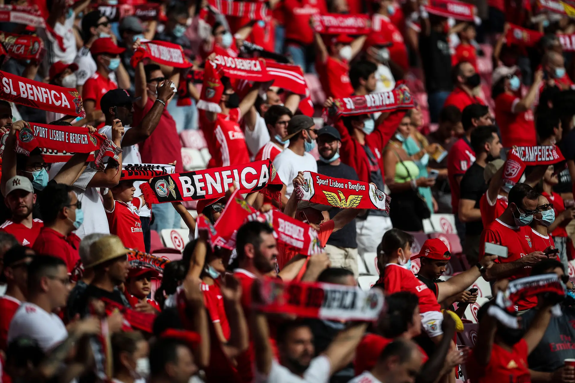 John Textor diz que nunca negociou com LFV e quer entrar já na SAD do Benfica: “Preferia não ter de esperar”