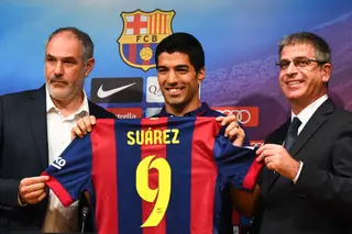 Na apresentação de Suárez como jogador do Barça, em 2014, quando Zubizarreta era director desportivo do clube