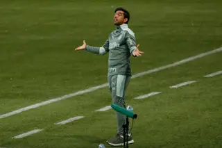 Abel está novamente na final da Libertadores com o Palmeiras e fez um gesto de mandar calar. Mas quem? “O meu vizinho, que é um chato”