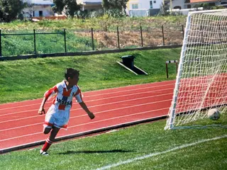 A festejar um golo pelo Barreirense
