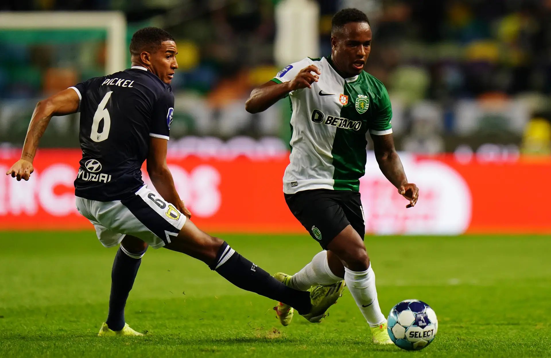 Diogo Faro destaca a grande performance de Jovane, exímio a fazer de Paulinho, fazendo questão de não marcar golo nenhum