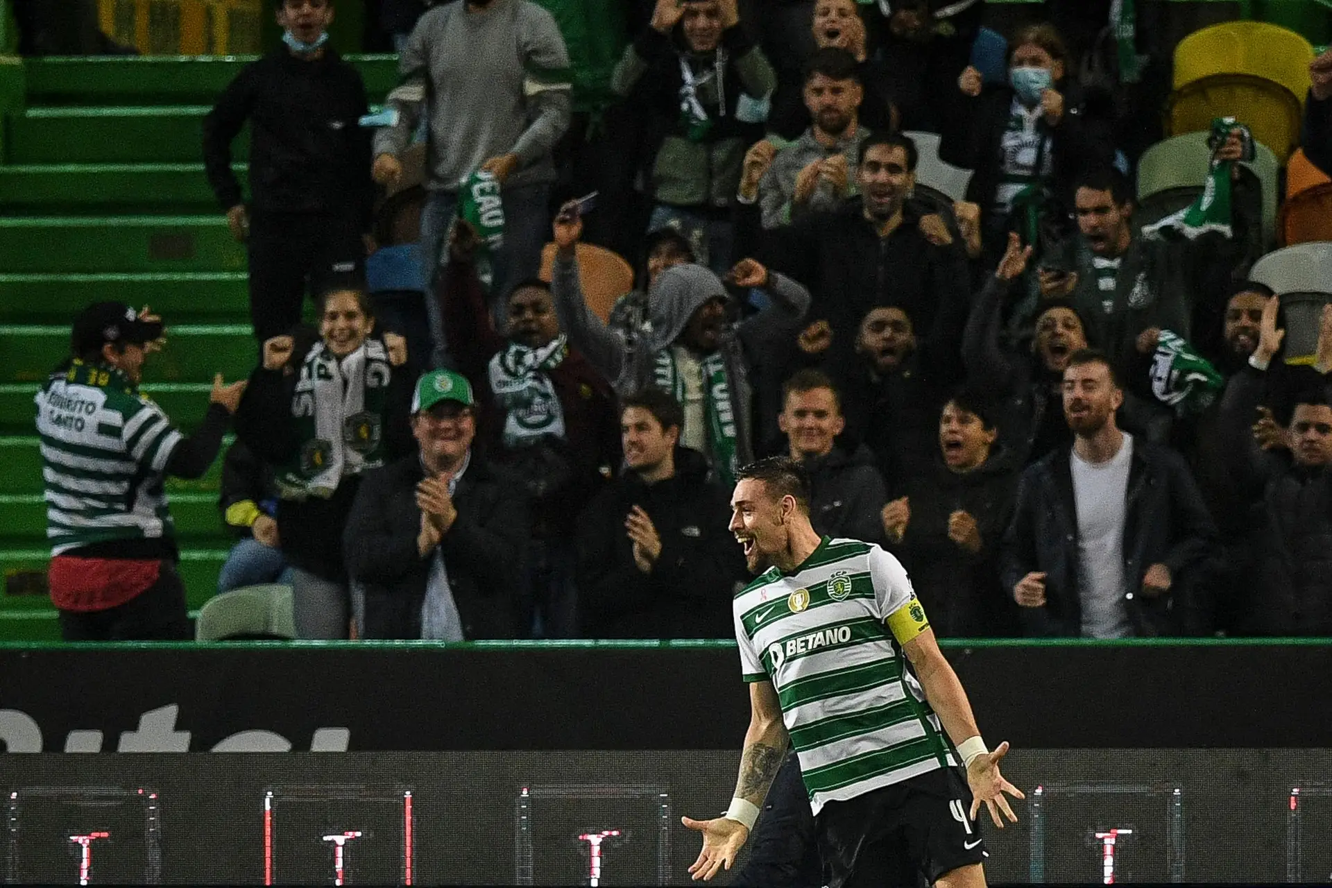 Diogo Faro quer uma estátua para Coates. Ou que todos os sportinguistas que tenham filhos deem o nome Sebastião aos rebentos