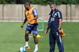 "O futebol evoluiu e Mourinho ficou na mesma", diz Glen Johnson, antigo jogador do Chelsea