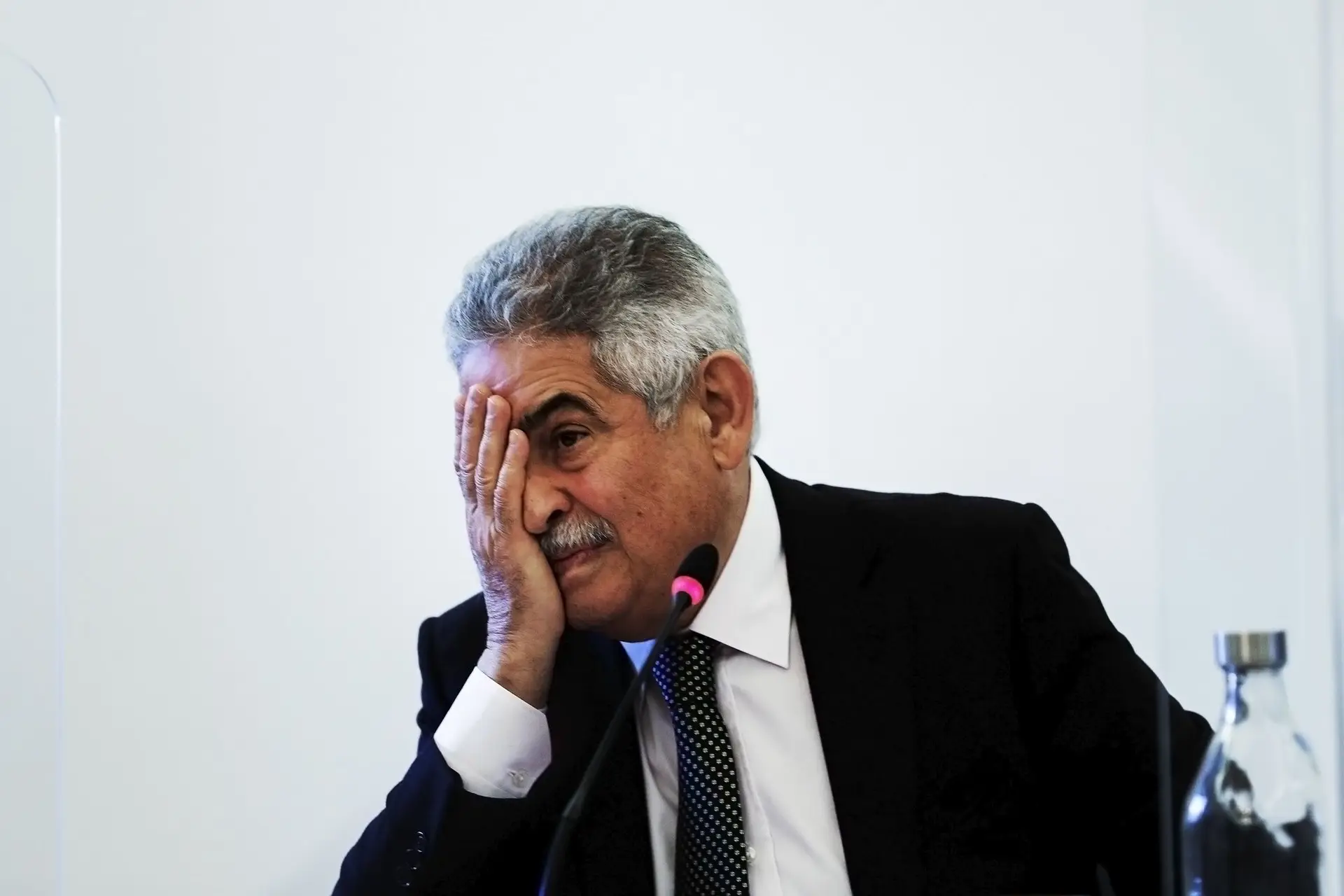 Caso dos emails: MP acusa Benfica de corrupção desportiva e pede que seja suspenso do campeonato. Vieira e Paulo Gonçalves também acusados