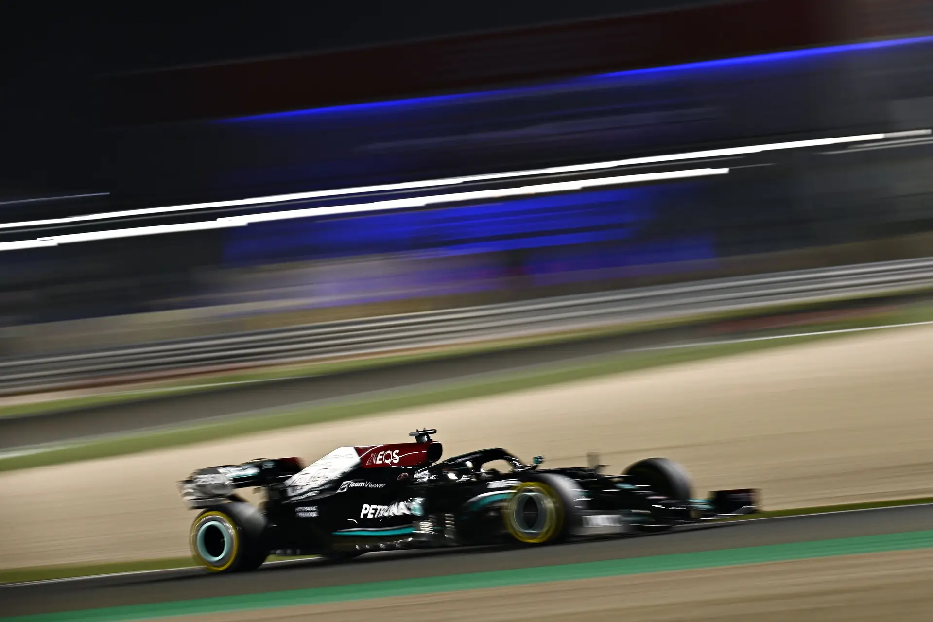 GP Catar. Vitória na pista 30 para Hamilton - e o regresso de Alonso aos pódios, sete anos depois