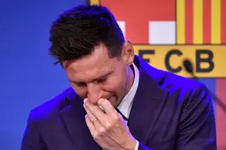 Argentino em lágrimas na despedida do Barcelona, em 2021