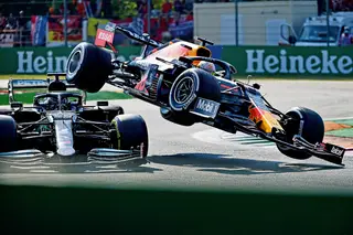 Max Verstappen e Lewis Hamilton: dois pilotos famintos, um destino eterno