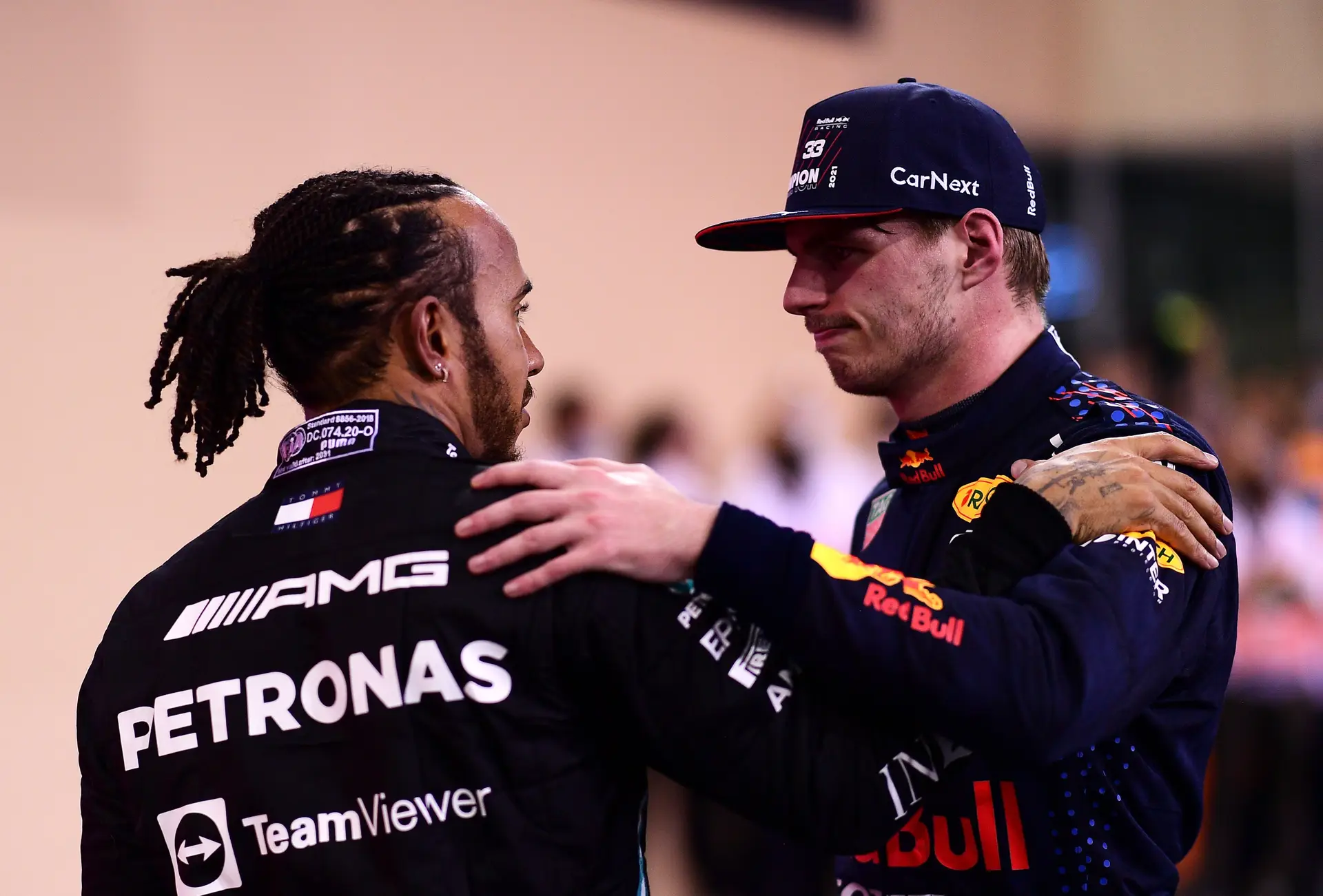 Mercedes desiste de recurso e reconhece Max Verstappen como campeão mundial de F1