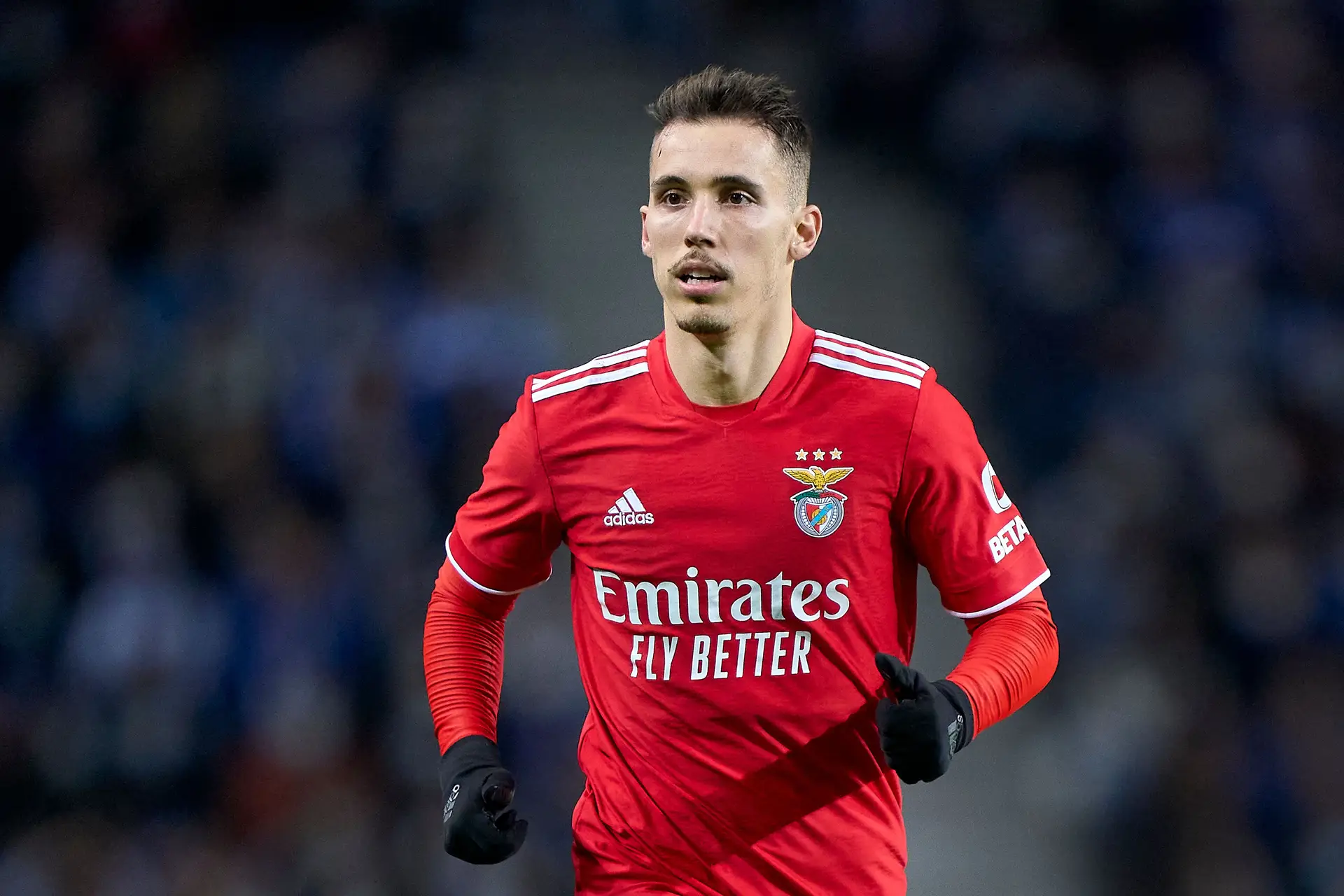 Grimaldo: “A equipa não esteve à altura do jogo. Quero pedir desculpa, esta não é a imagem que temos de dar”