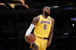 LeBron James renova com os Lakers e torna-se no jogador mais bem pago de sempre na NBA