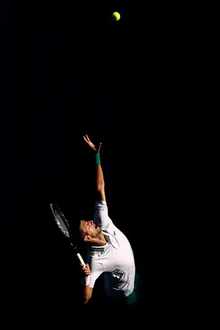 Novak Djokovic, há um ano, no Open da Austrália. A edição de 2022 começa daqui a três semanas e continuamos sem saber se o sérvio está vacinado, ou se vai estar em Melbourne