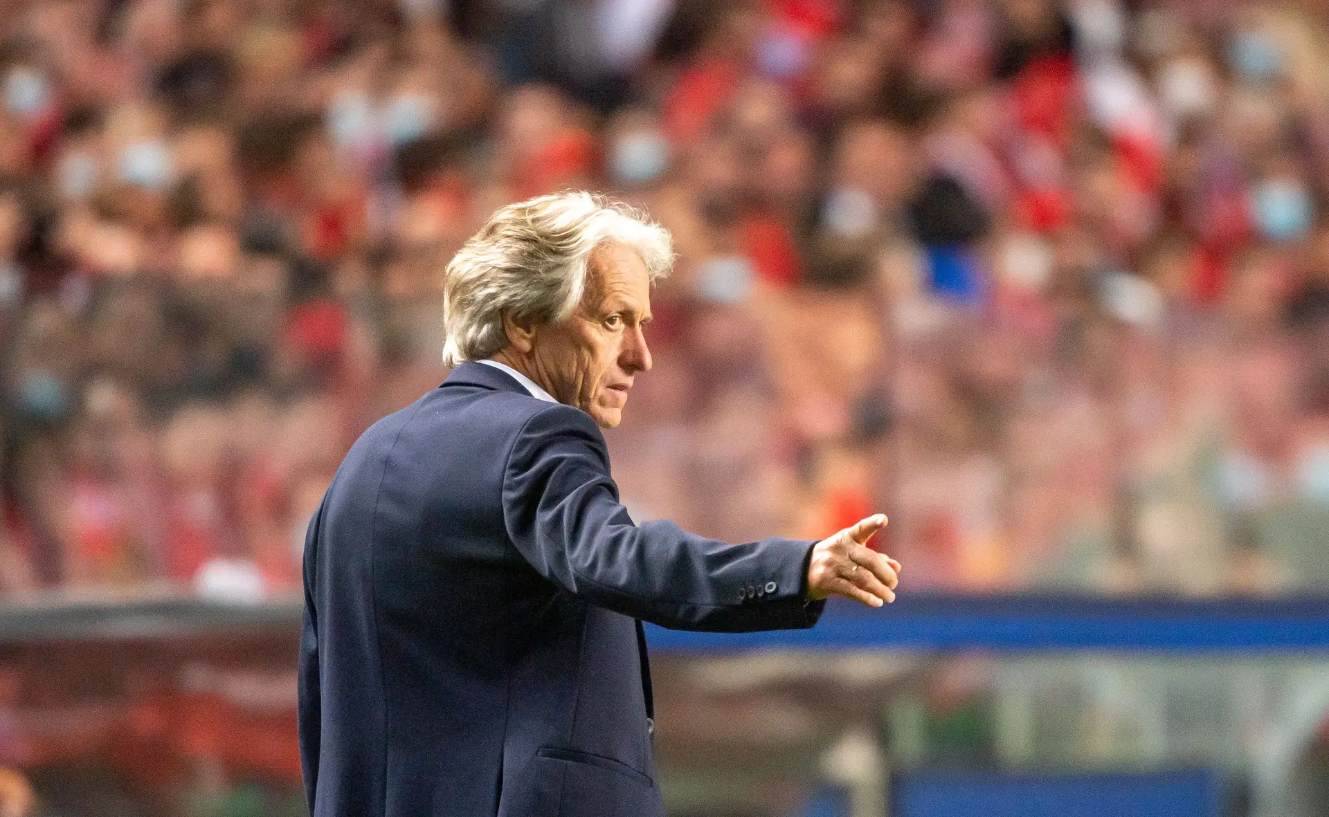 Atlético Mineiro e Jorge Jesus já falam. Imprensa brasileira refere “postura conservadora e ausência de pressa” nas conversações