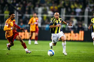 E se Roberto Carlos voltar ao Fenerbahçe como treinador?