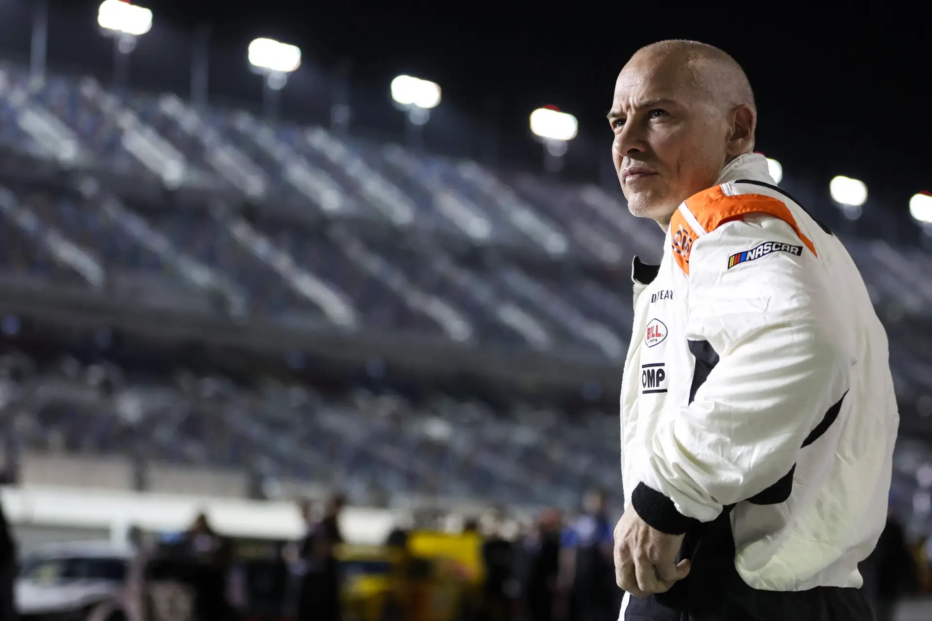 Aos 50 anos, Jacques Villeneuve, antigo campeão mundial de F1, está de volta para correr a mítica prova de Daytona: “A minha fome nunca parou”