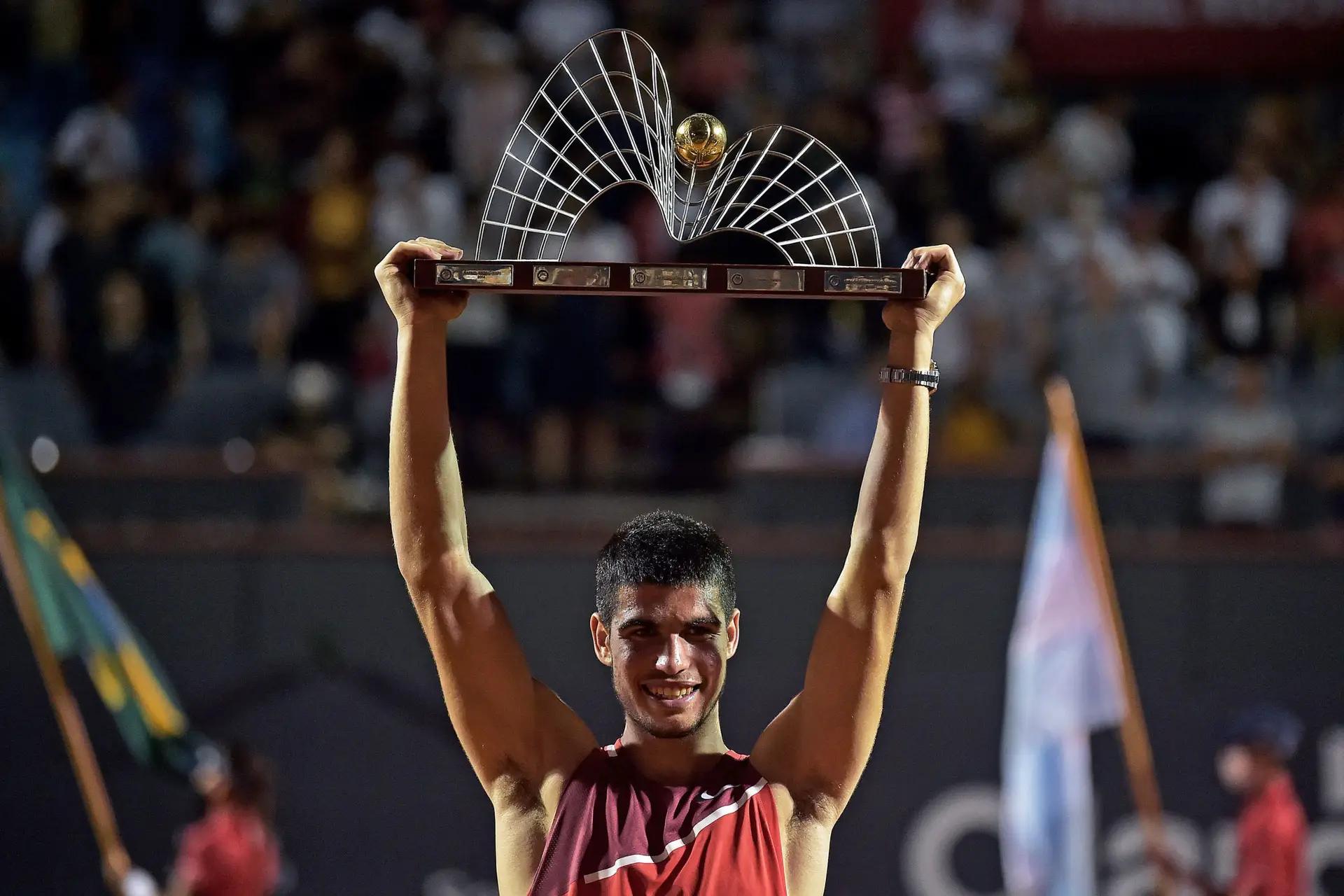 Carlos Alcaraz, o “rapaz que sonha em grande”, continua a crescer: espanhol faz história no Rio Open e entra no top 20 do ranking ATP