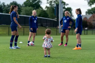 Semanário. O direito a que o futebol não suspenda o direito à maternidade