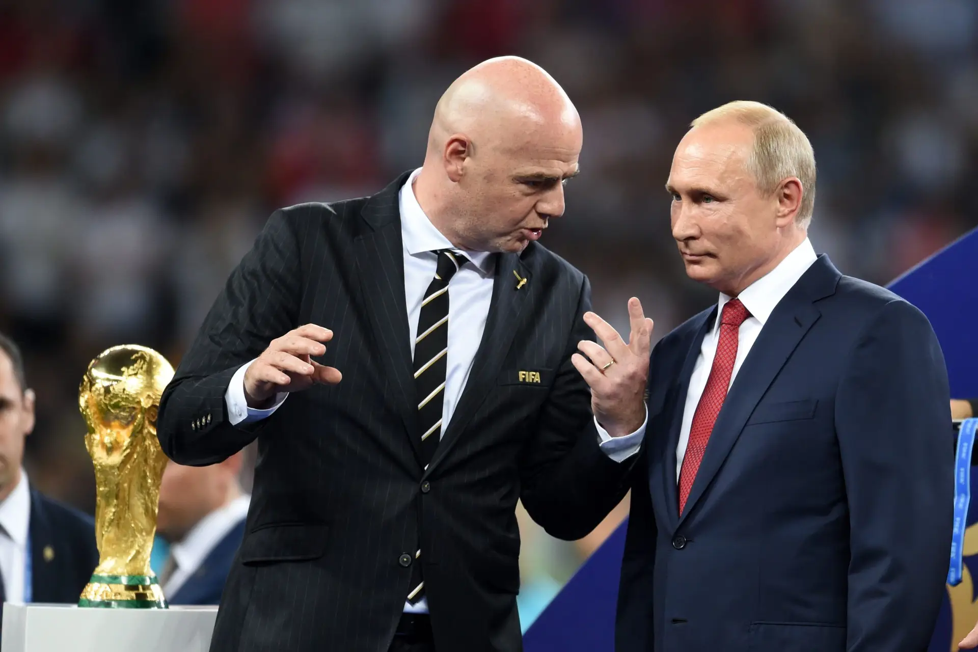 O presidente da FIFA, Gianni Infantino, com Vladimir Putin durante a final do Mundial 2018, realizado na Rússia