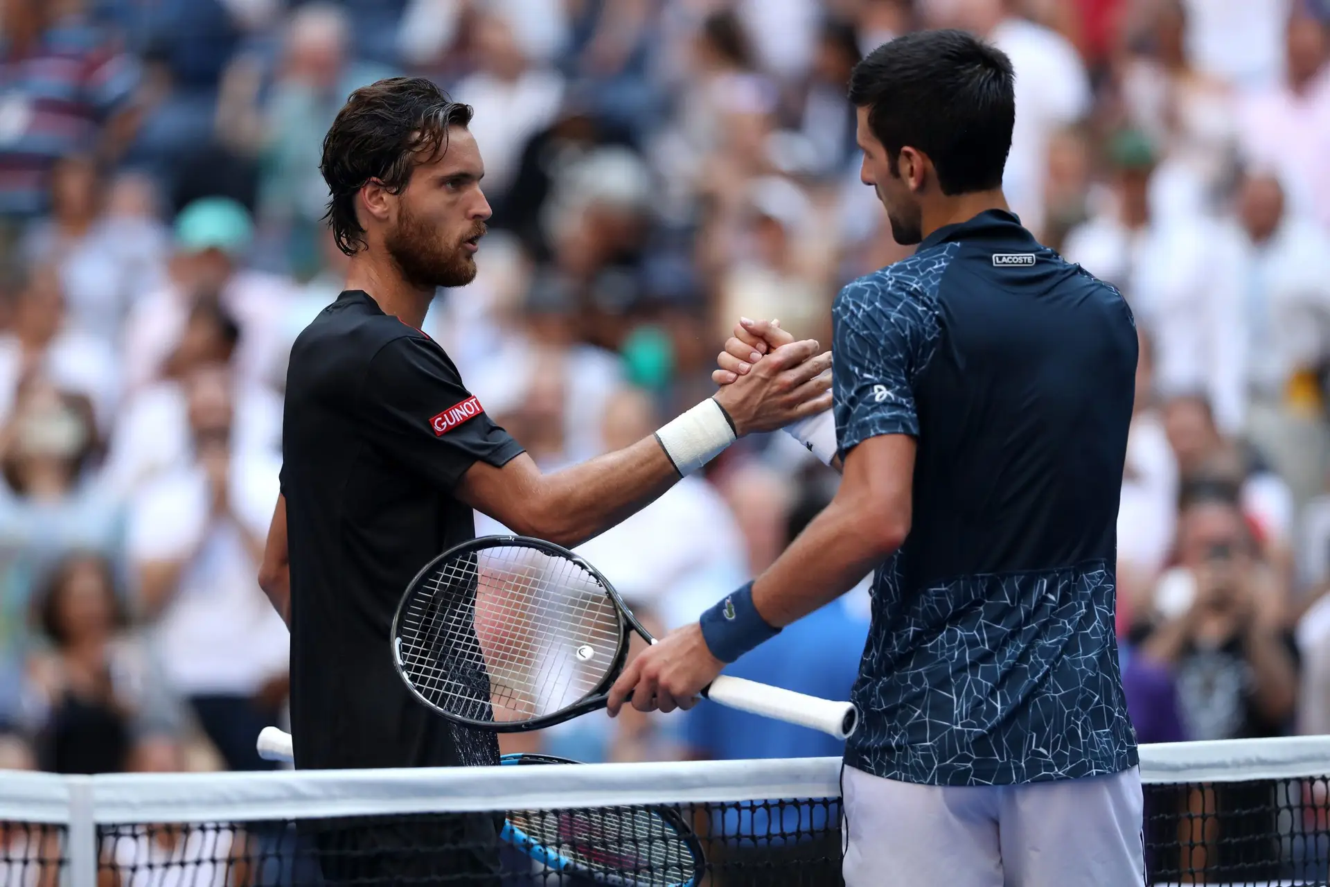 No segundo jogo após ser deportado, Djokovic volta a vencer em Dubai