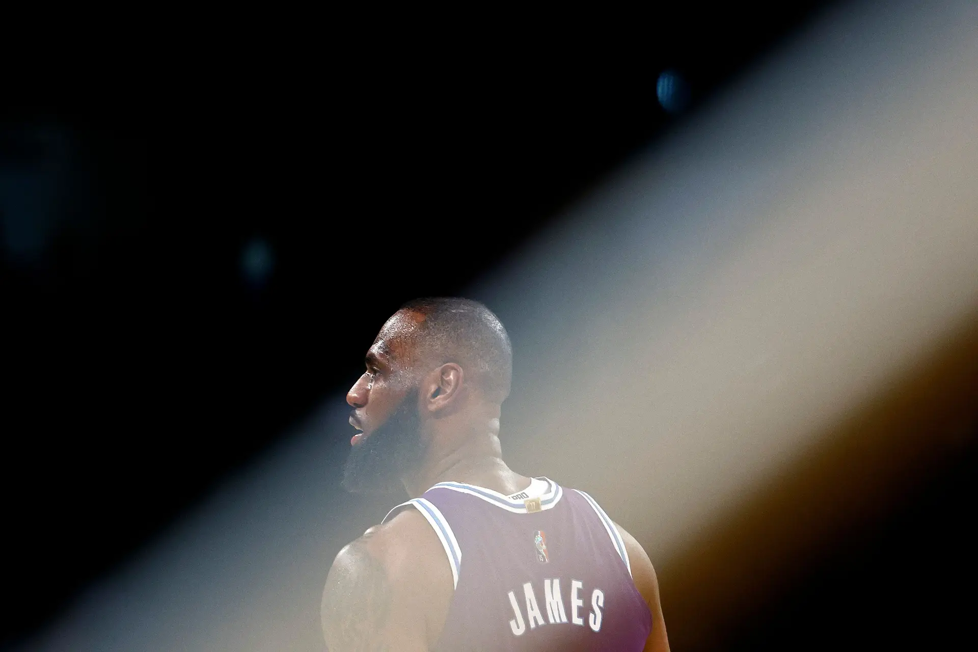 LeBron James é o melhor marcador de todos os tempos da NBA, mas sempre quis  passar a bola