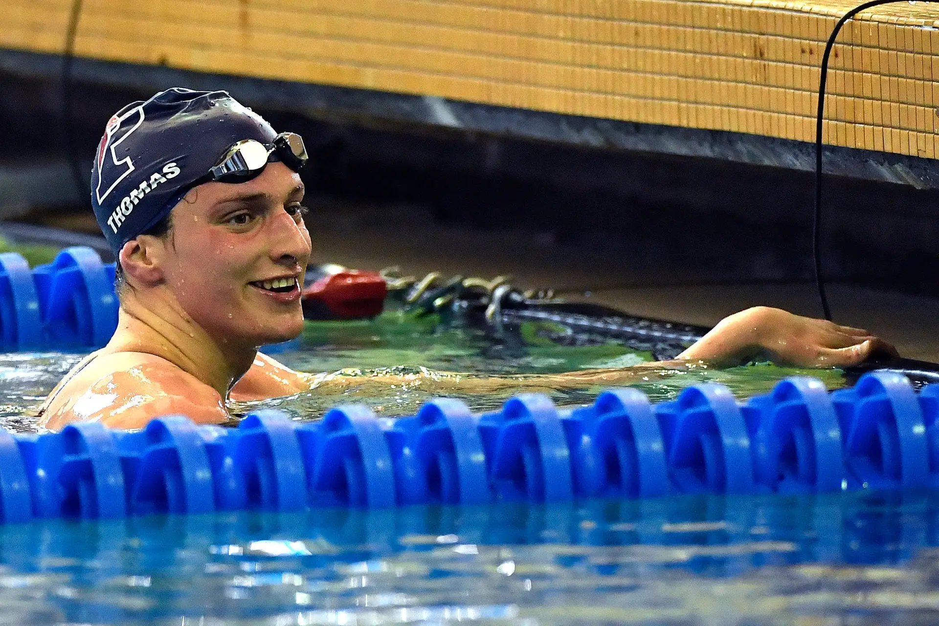 A nadadora Lia Thomas tornou-se na primeira mulher transgénero a vencer um título nos campeonatos universitários norte-americanos