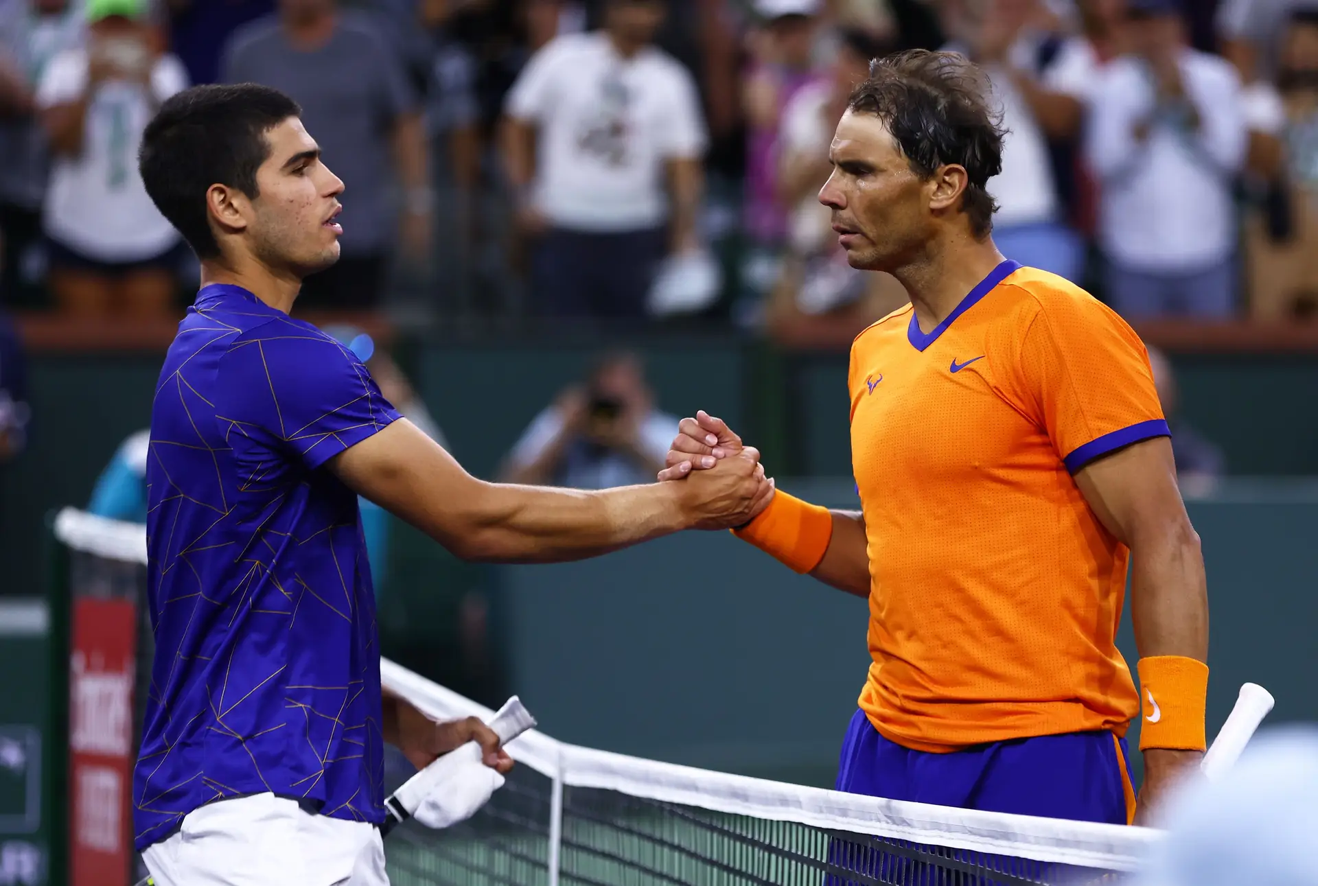Indian Wells. As “mil vidas” de Nadal superaram o vento e o incontrolável Alcaraz: “Recorda-me a minha energia e paixão”