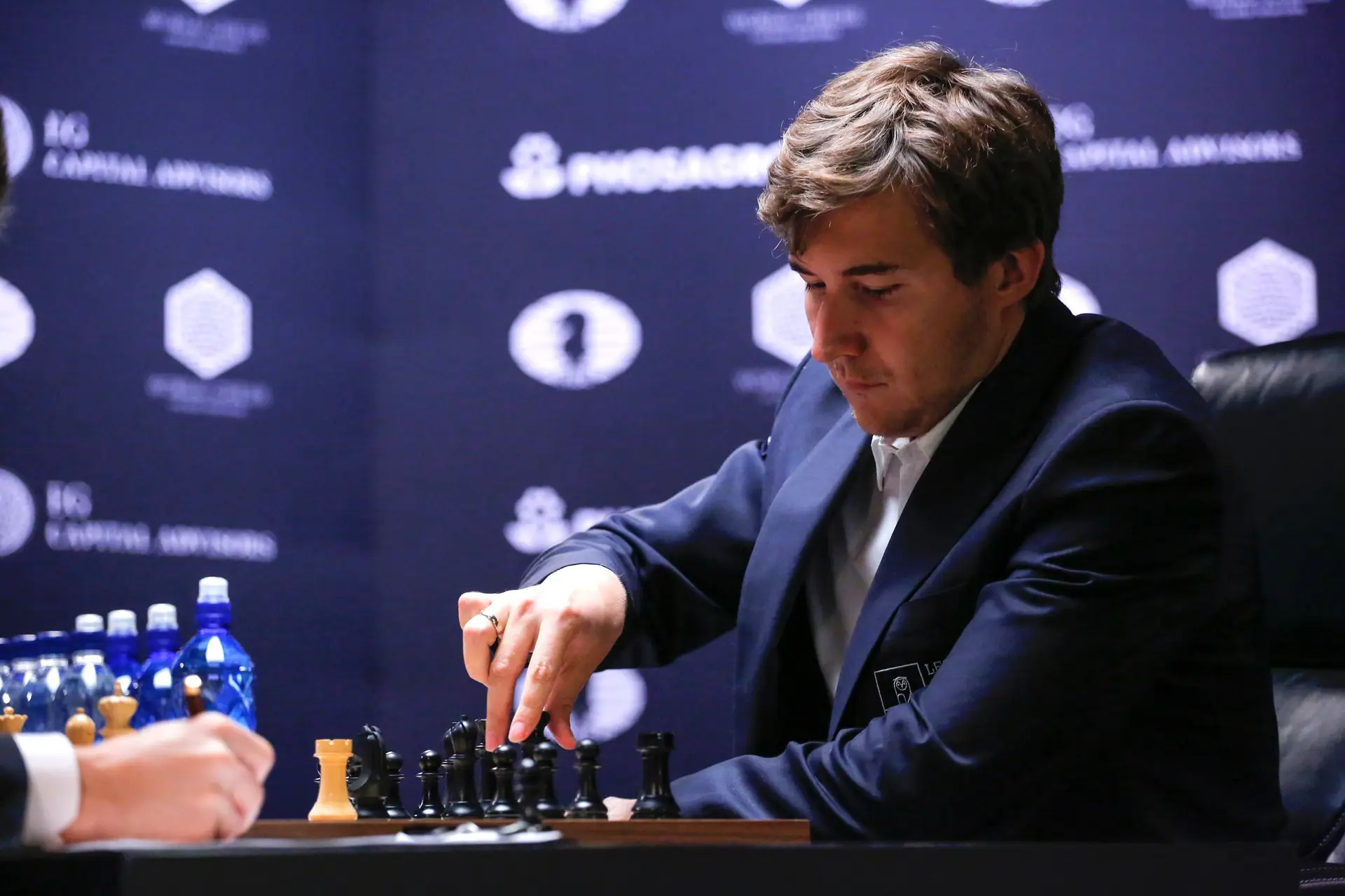 Ronaldo″ do xadrez explica como fazer xeque-mate à seleção da Rússia