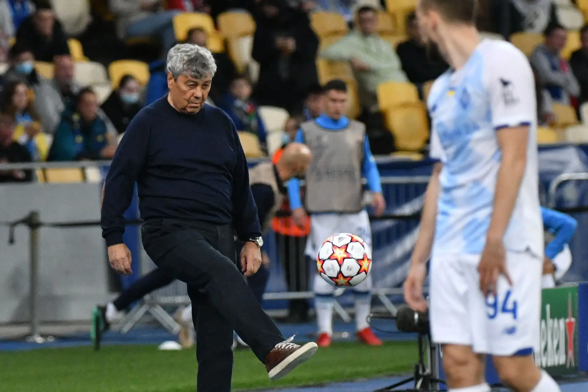 Mircea Lucescu, o treinador que já fugiu de duas guerras na Ucrânia: “O meu sonho é ver o país novamente a sorrir”