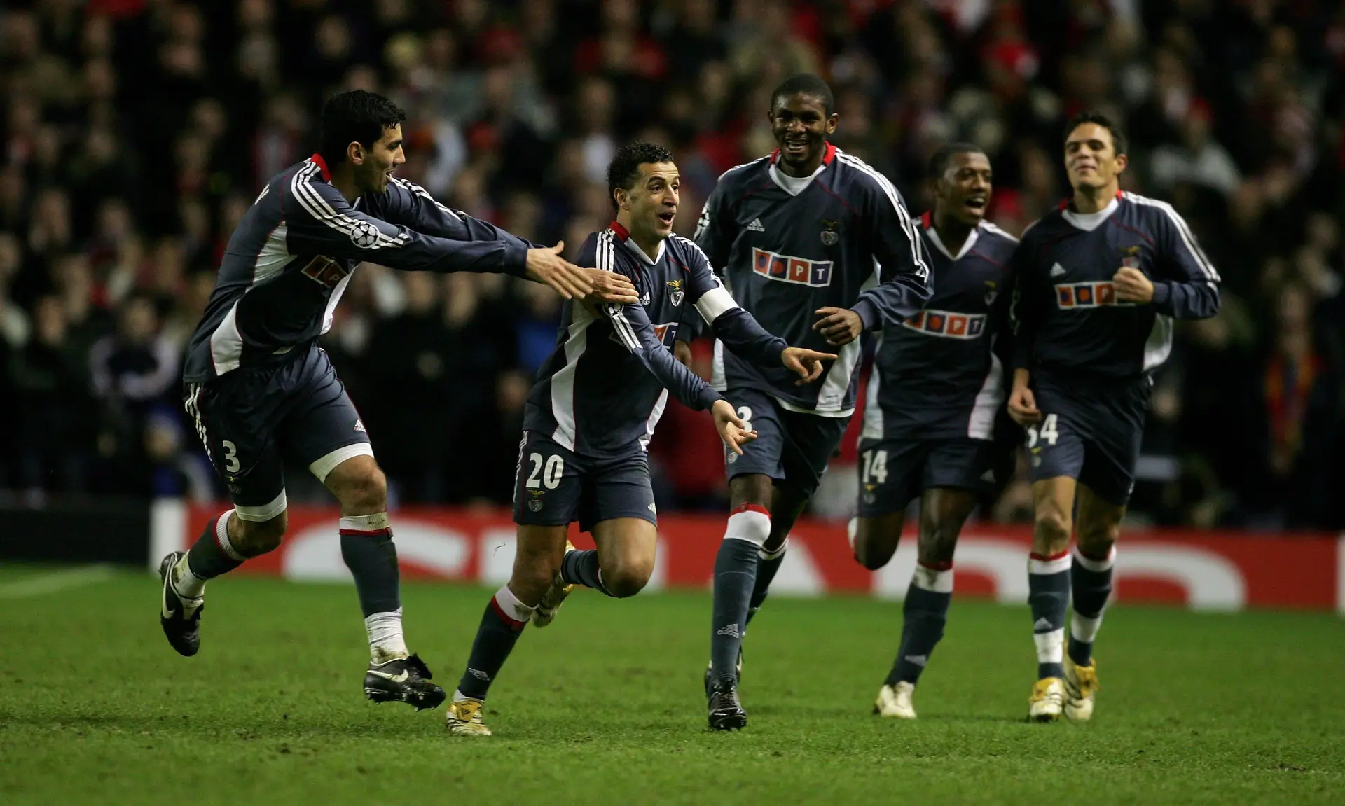 Simão Sabrosa lembra aos ingleses o confronto entre Liverpool e Benfica que os encarnados venceram: “2006 pode ser repetido”