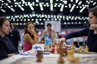 2022 é mesmo o ano da mulher no xadrez? “Uma árbitra, a meio de um jogo, disse para usar calções mais compridos e não distrair os rapazes”