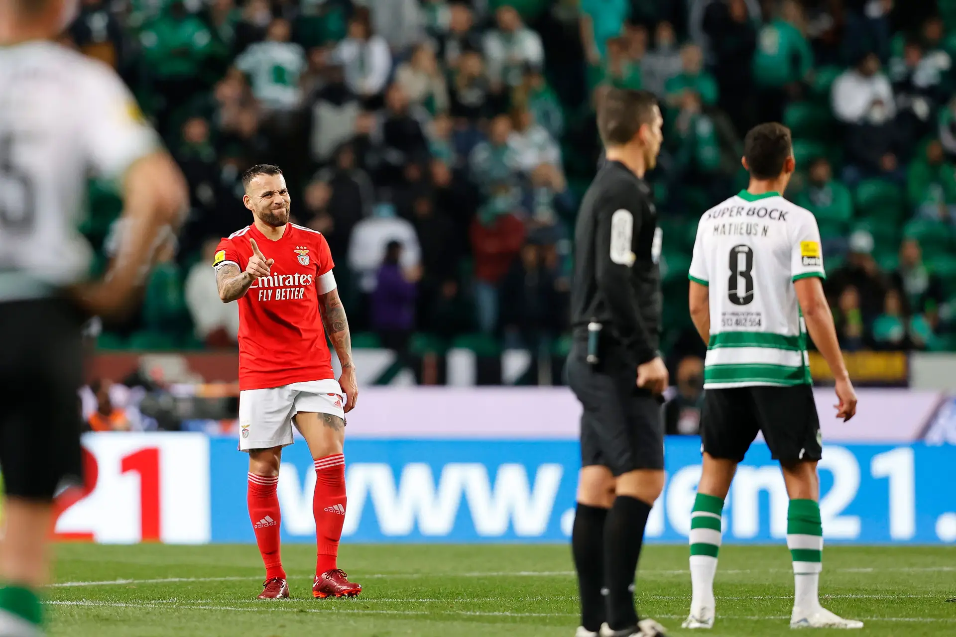 Possível renovação de Otamendi em curso. Qual é a vossa opinião ? :  r/benfica