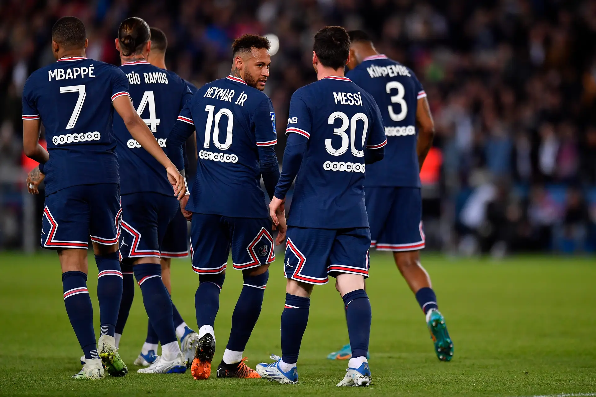 Possível incumprimento do fair-play financeiro leva a UEFA a investigar 20 clubes europeus. E 10 podem ser sancionados