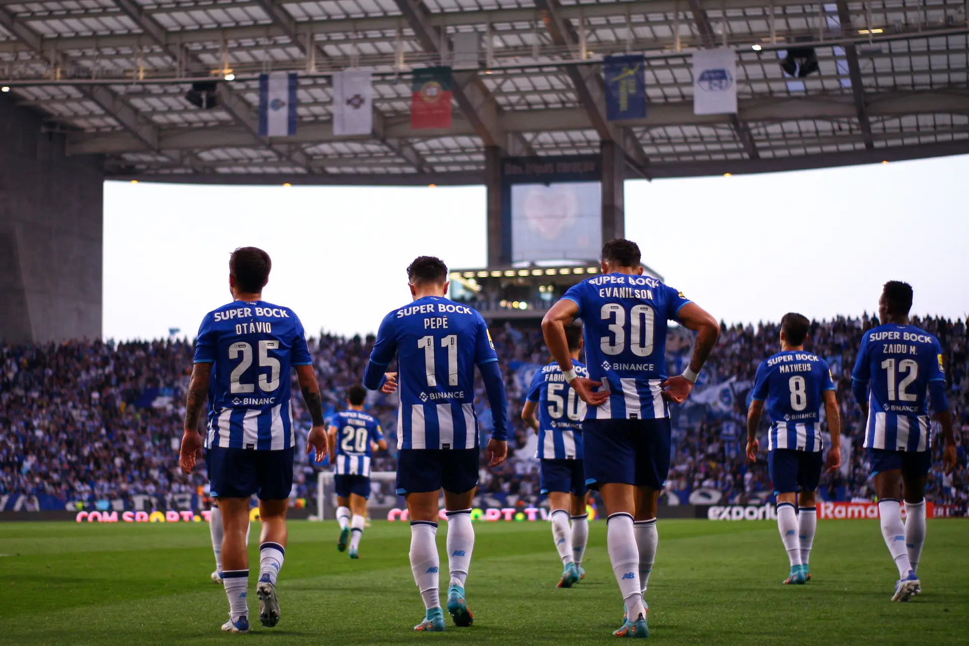 FC Porto - Paixão em campo 💪 Azul e branco em ação💙 Hoje