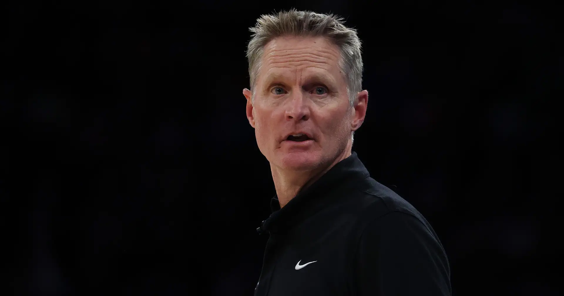 Steve Kerr volta a levantar a voz contra os ataques a tiro nos EUA