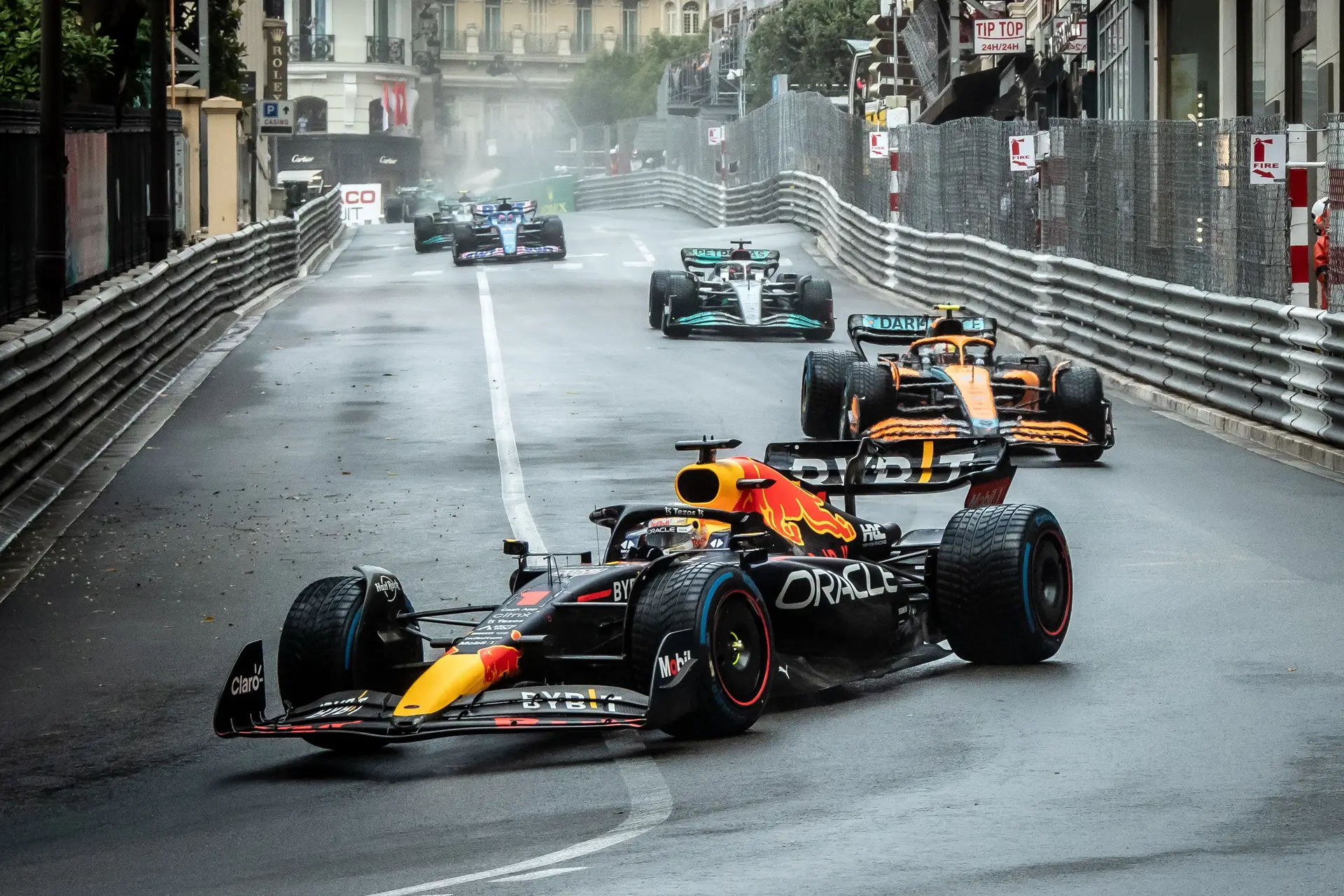 A “inflação real” chegou à F1 e ao fim de 7 de 22 corridas, o teto orçamental já é um problema: “Não há forma de ficarmos dentro do limite”