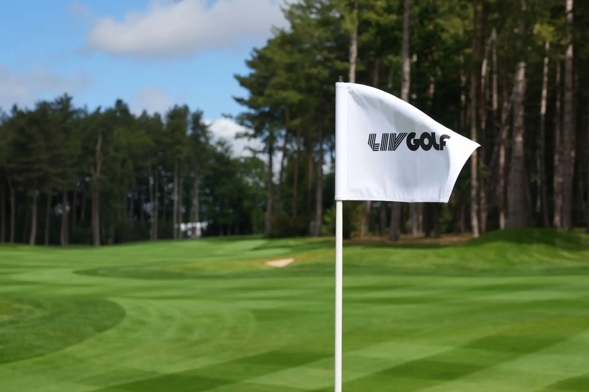 A Arábia Saudita financiou um novo circuito de golfe que paga valores “sem precedentes” a jogadores. Tiger Woods deu nega, mas Mickelson não