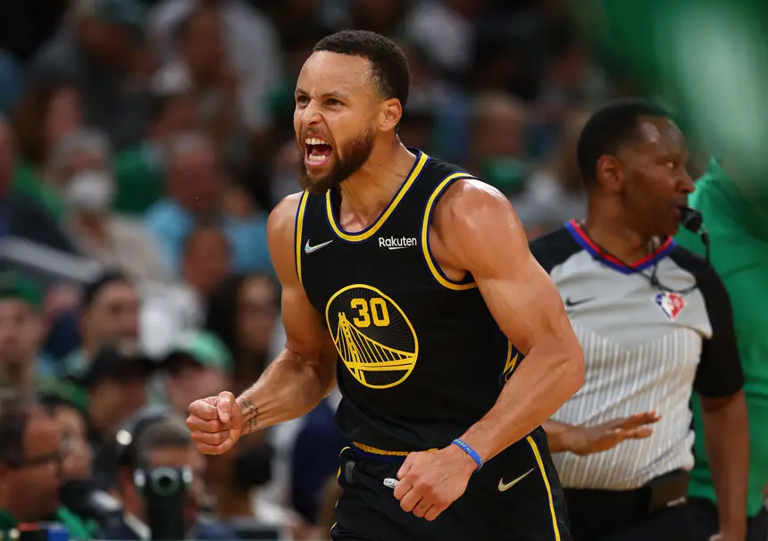 Grande exibição de Curry volta a empatar a final da NBA