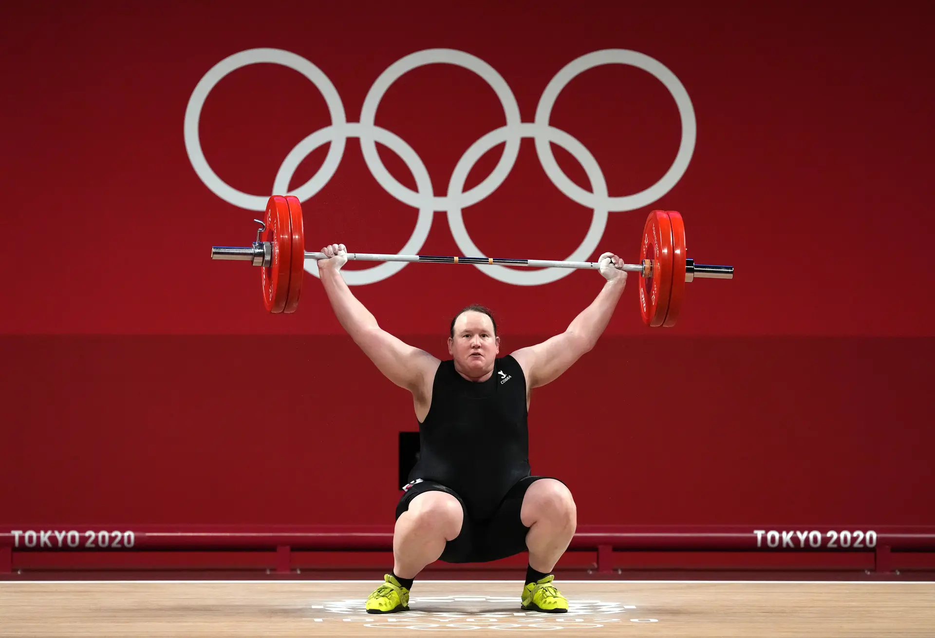 Laurel Hubbard, a neozelandeza que se tornou a primeira atleta olímpica trans quando competiu na prova de halterofilismo nos Jogos de Tóquio, em 2021.