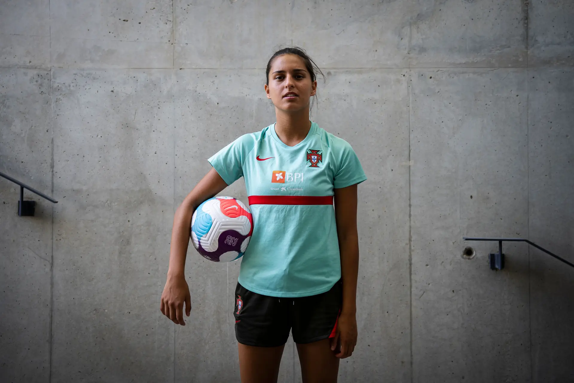 Entrevista a Kika Nazareth: “Não gosto de dizer futebol feminino. É o futebol, sem género”