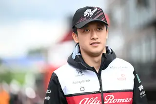Zhou chegou à Fórmula 1 este ano, mas antes da estreia já lidava com o abuso online. Algo que, confessa, “doeu um bocado”