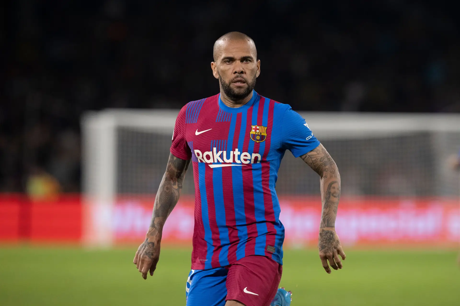 Dani Alves sobre a frustração com a segunda passagem pelo Barcelona, o Brasil no Mundial 2022, violência, racismo e até Lewis Hamilton