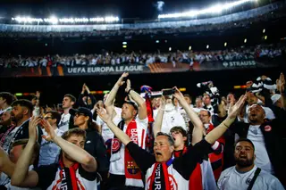O regresso do arrasta-multidões: 8.000 bilhetes comprados pelo Eintracht para a Supertaça Europeia. Do lado do Real Madrid, apenas 1.800