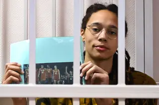 Da canábis para uso medicinal ao papel de influência no clube russo: Diretor, colega de equipa e médico defendem Brittney Griner em tribunal